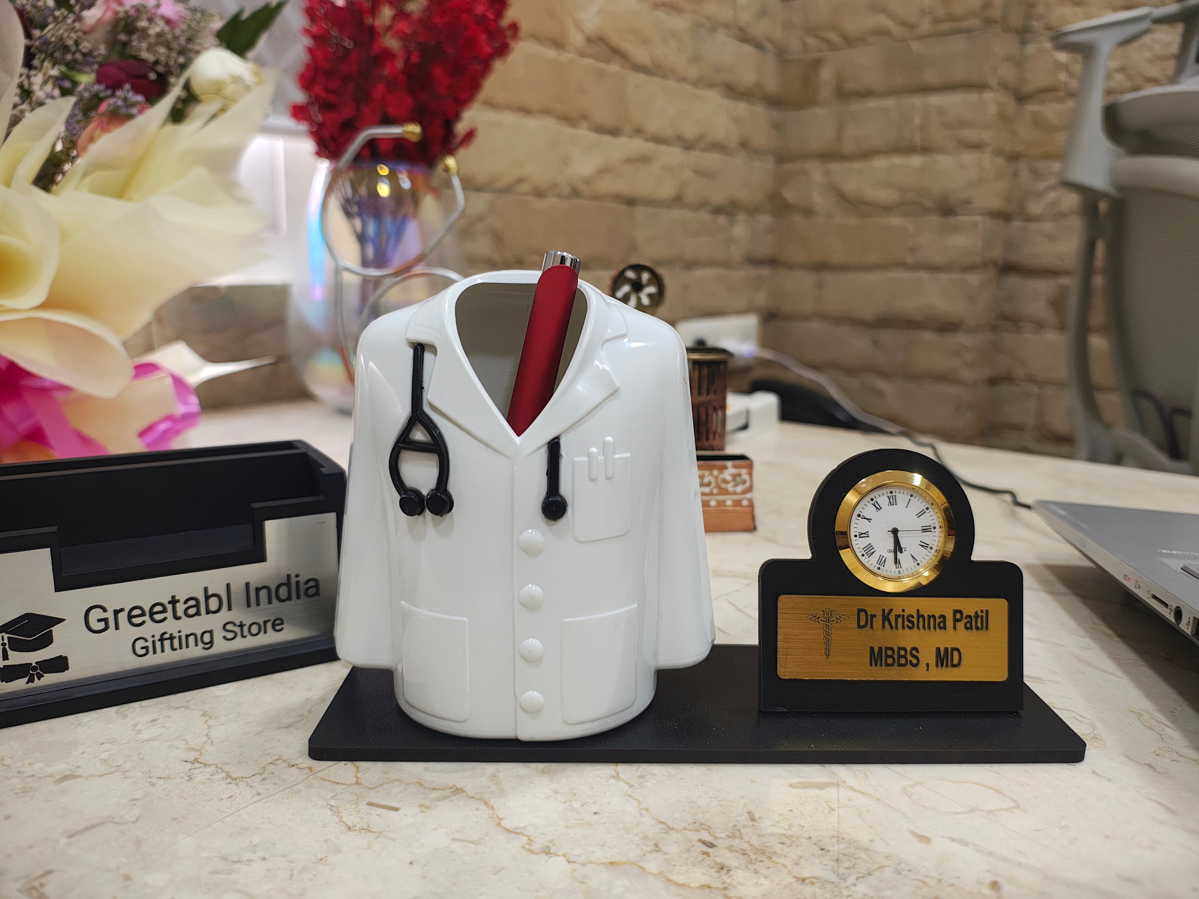 pen stand for doctor's ( code 112 )